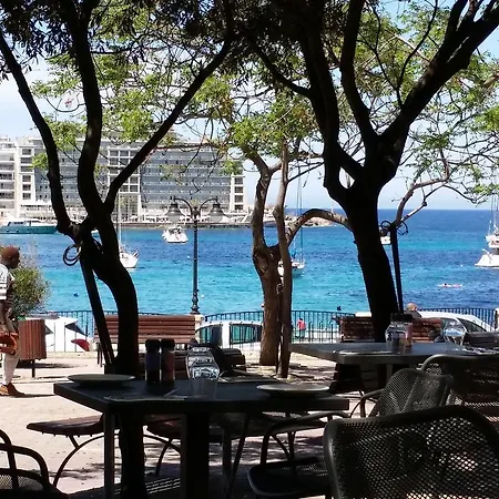 Διαμέρισμα Seaside Malta 1 *